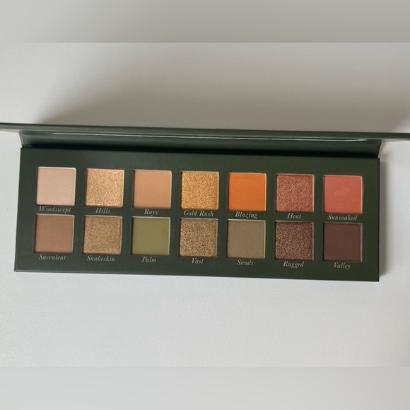 Laura Geller Seasonless Staples Desert Dreams Eyeshadow Palette NWOT - Picture 5 of 6